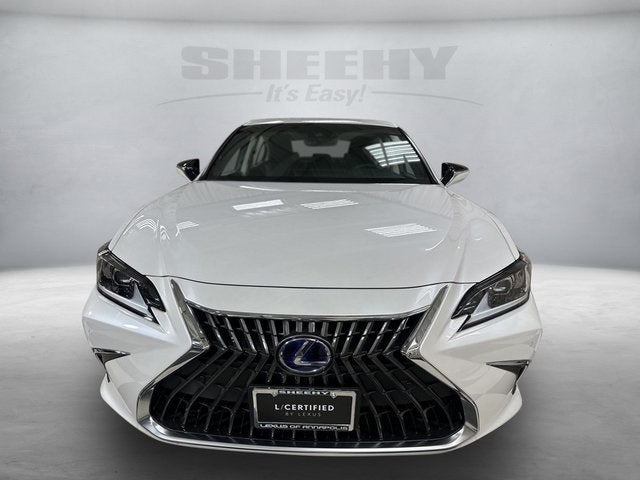 2022 Lexus ES 300h Luxury